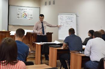 В АО «Златмаш» состоялось обучение руководителей разного уровня управления по теме «Эффективный руководитель»