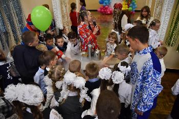 В АО "Златмаш" прошел традиционный День первоклассника длядетей заводчан
