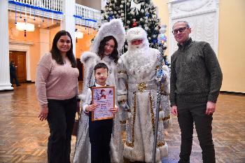 АО «Златмаш» в очередной раз приняло участие в благотворительной акции «Снеговики-добряки»